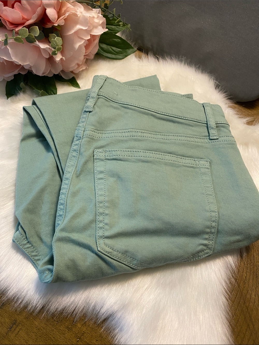 Loft Women’s Mint Green Jeans - Classic Pocket Style